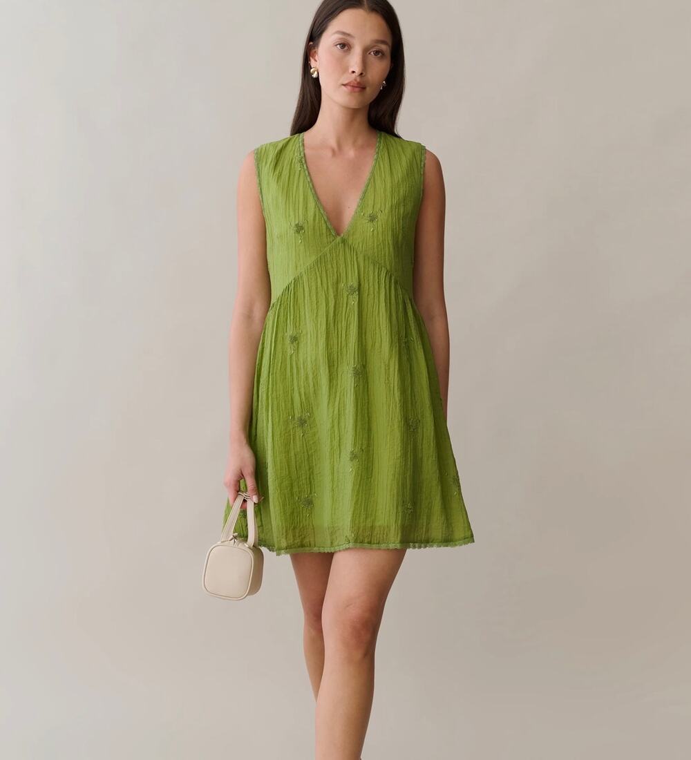 few Moda Kourt Stefania dress green grass embroidery $197 sz L